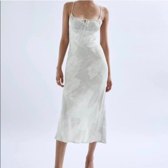 NEW WILFRED Bellow Dress Midi Long Silver Sage Grey Floral Birch 00 Aritzia - Picture 1 of 13